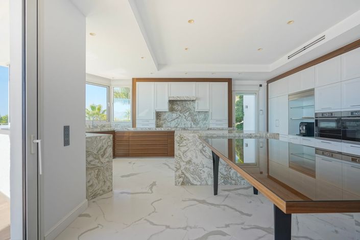 Image No.24-7 Bed Villa for sale