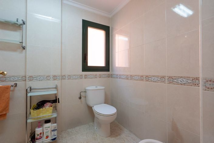 Image No.14-3 Bed Apartment for sale