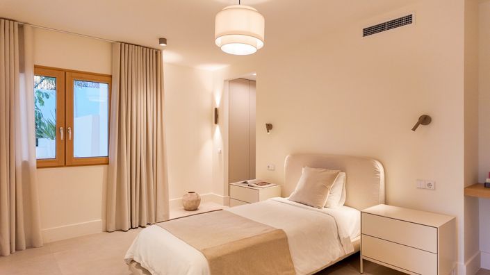 Image No.25-4 Bed Villa for sale