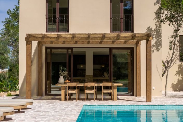 Image No.2-5 Bed Villa for sale