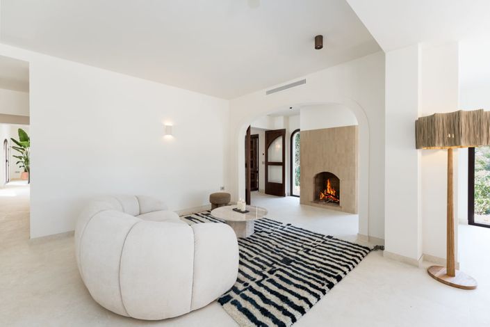 Image No.20-5 Bed Villa for sale