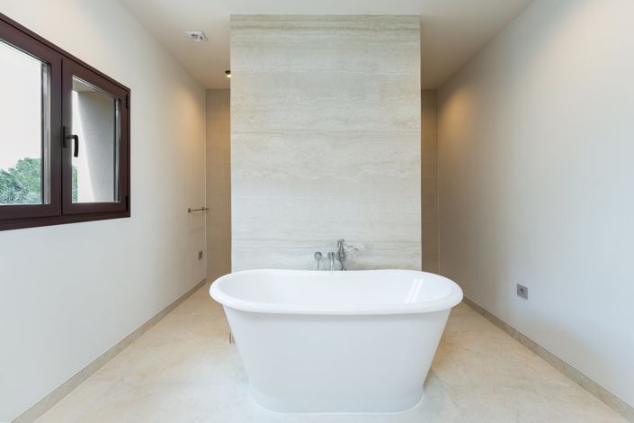 Image No.28-5 Bed Villa for sale