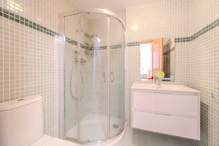 Image No.9-4 Bed Duplex for sale