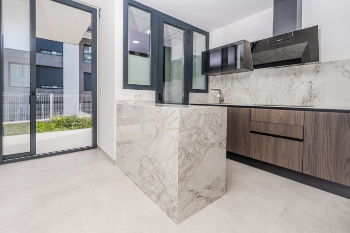 Image No.12-3 Bed Apartment for sale