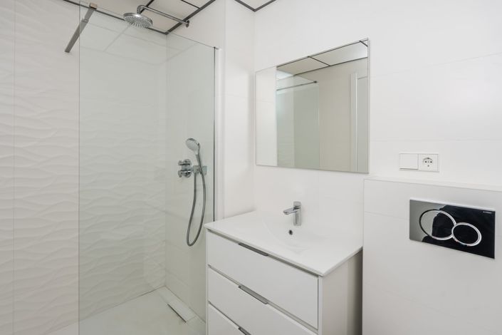 Image No.19-3 Bed Apartment for sale