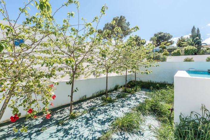 Image No.11-2 Bed Villa for sale