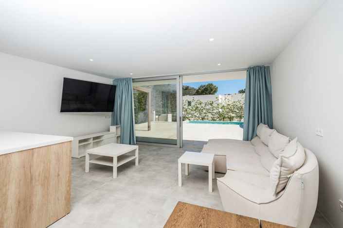 Image No.16-2 Bed Villa for sale