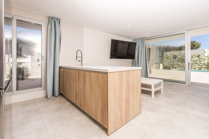 Image No.24-2 Bed Villa for sale