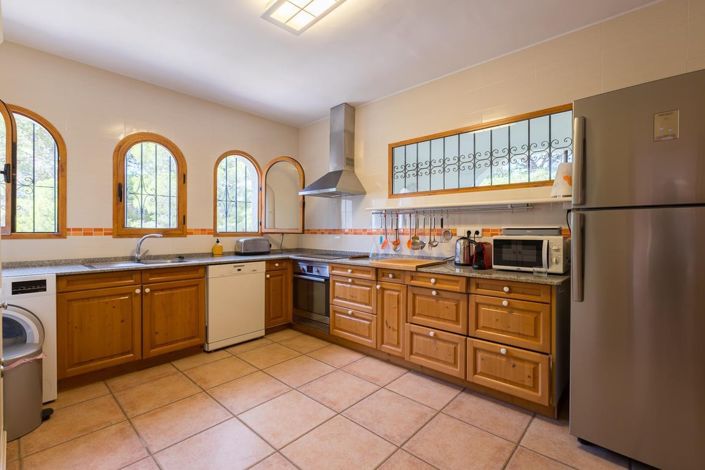 Image No.9-4 Bed Villa for sale