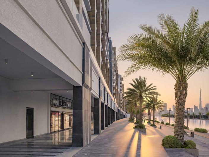 Image No.2-Commercial à vendre à Meydan