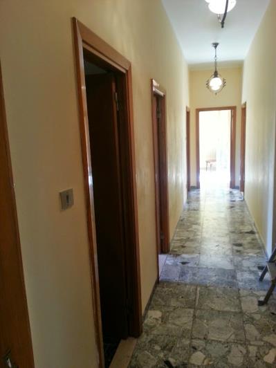 Image No.5-4 Bed Commercial for sale