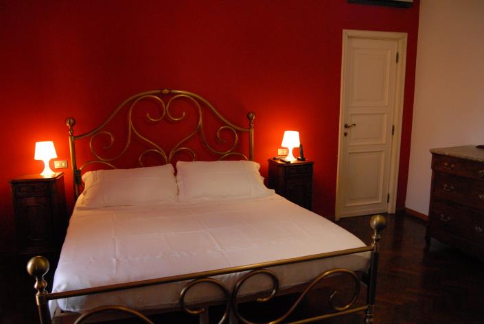 Image No.17-9 Bed House/Villa for sale