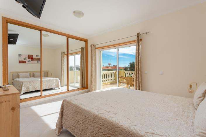 Image No.8-4 Bed Villa for sale