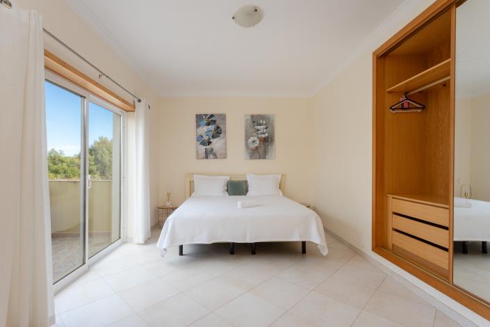 Image No.10-4 Bed Villa for sale