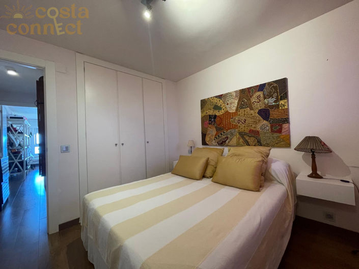 Image No.24-4 Bed Apartment for sale