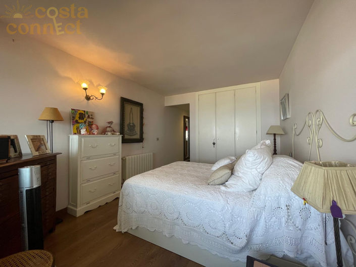 Image No.29-4 Bed Apartment for sale