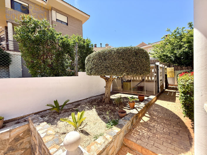 Image No.18-7 Bed Property for sale