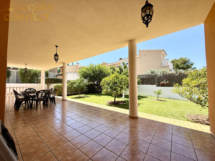 Image No.19-7 Bed Property for sale