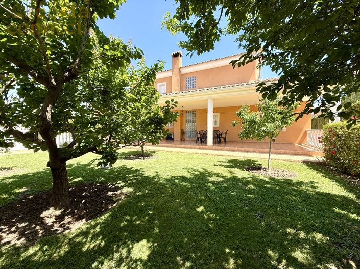 Image No.3-7 Bed Property for sale