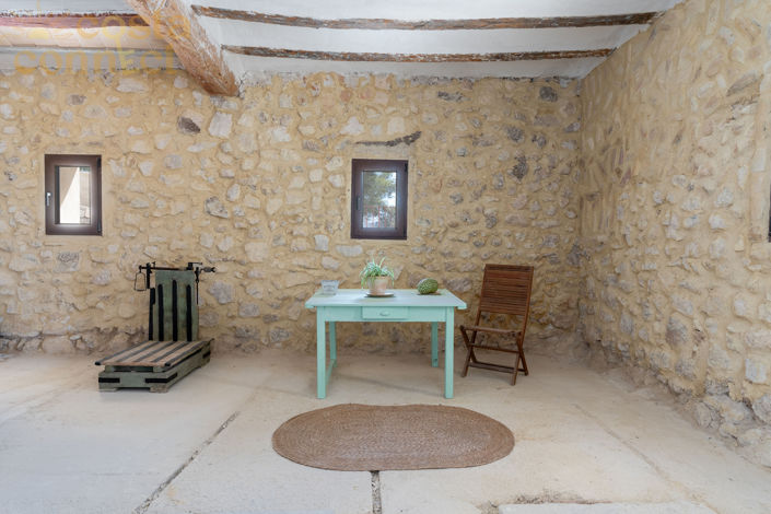 Image No.23-12 Bed Property for sale