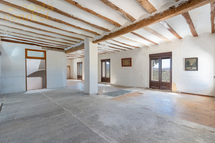 Image No.27-12 Bed Property for sale