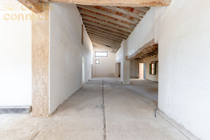 Image No.30-12 Bed Property for sale