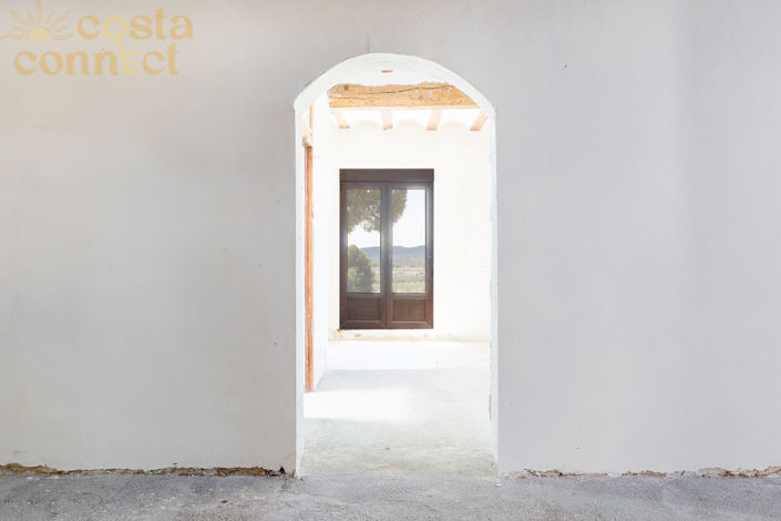 Image No.38-12 Bed Property for sale