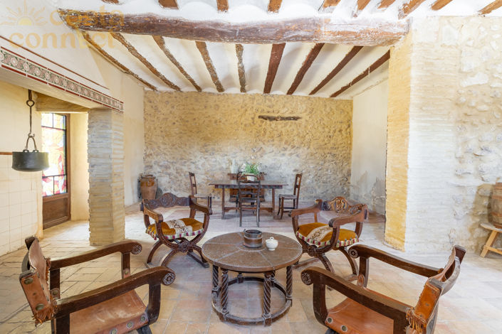 Image No.42-12 Bed Property for sale