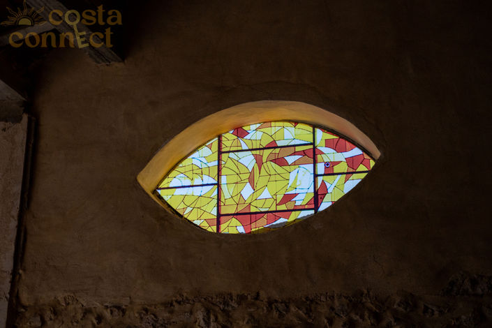 Image No.52-12 Bed Property for sale