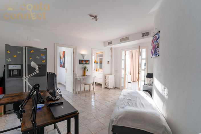 Image No.23-3 Bed Villa for sale