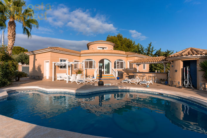 Image No.7-3 Bed Villa for sale