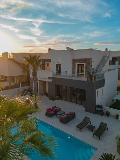 Image No.21-4 Bed Villa for sale