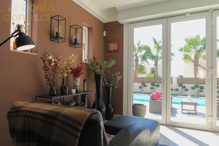 Image No.32-4 Bed Villa for sale