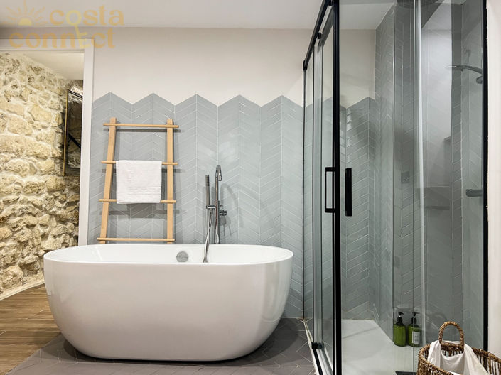 Image No.19-2 Bed Townhouse for sale