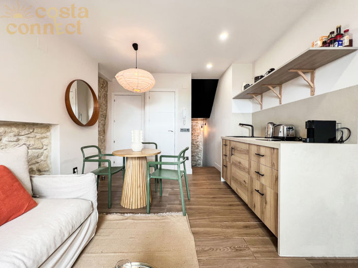 Image No.2-2 Bed Townhouse for sale