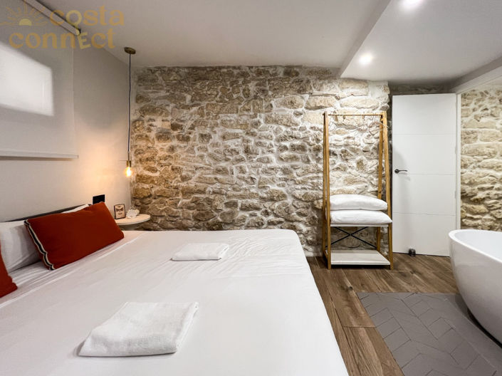 Image No.31-2 Bed Townhouse for sale