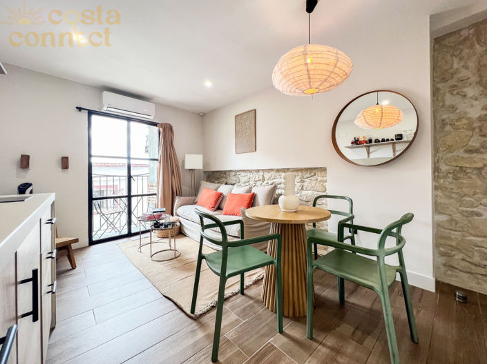 Image No.4-2 Bed Townhouse for sale