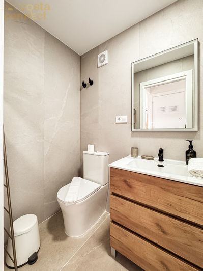 Image No.46-2 Bed Townhouse for sale