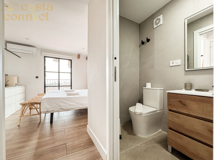 Image No.48-2 Bed Townhouse for sale