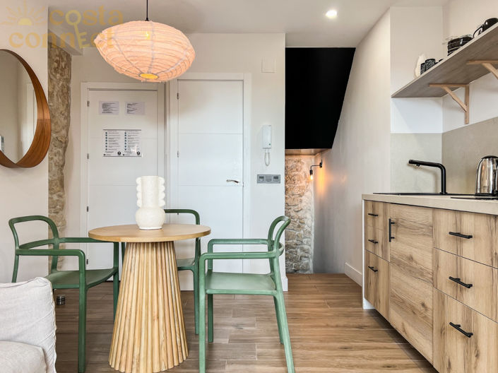 Image No.9-2 Bed Townhouse for sale