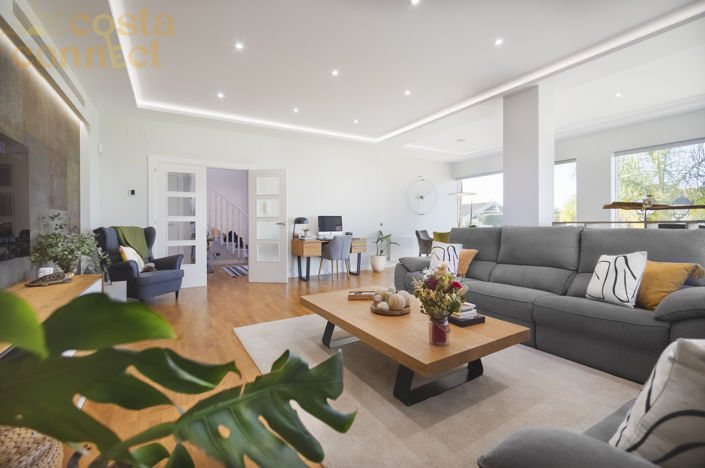 Image No.18-4 Bed Villa for sale