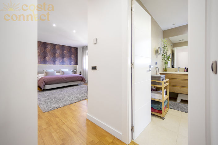 Image No.28-4 Bed Villa for sale