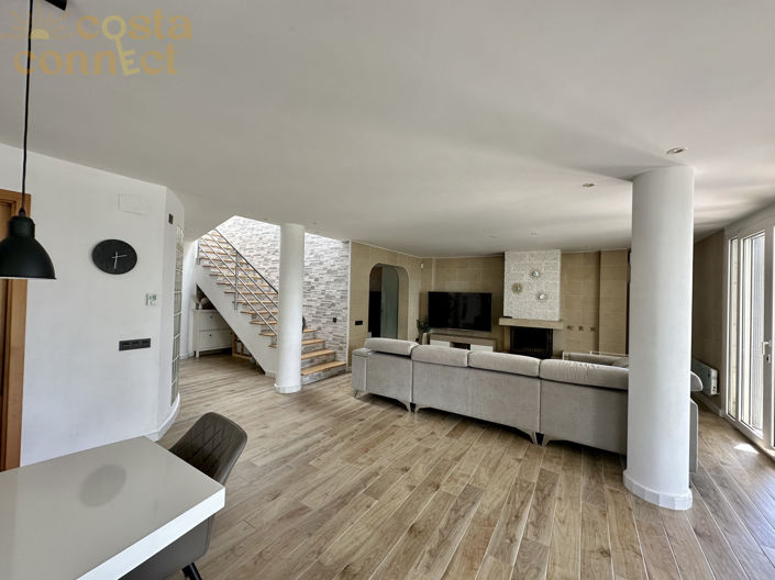 Image No.17-4 Bed Villa for sale