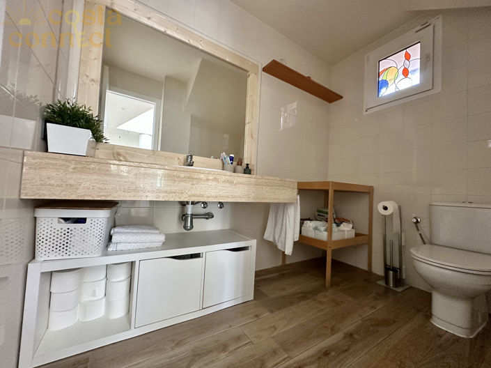 Image No.32-4 Bed Villa for sale