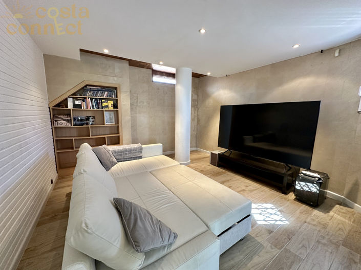 Image No.33-4 Bed Villa for sale