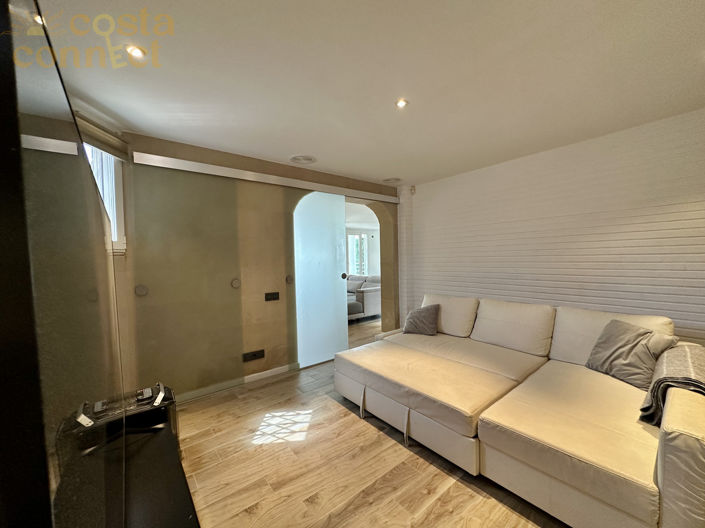 Image No.35-4 Bed Villa for sale