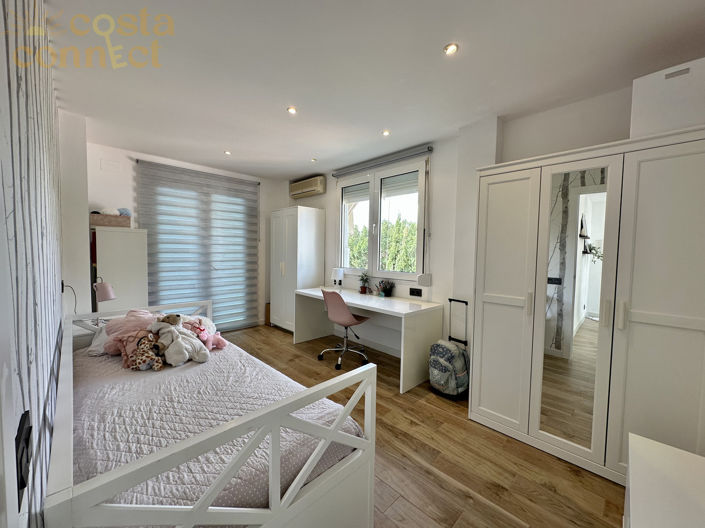 Image No.38-4 Bed Villa for sale