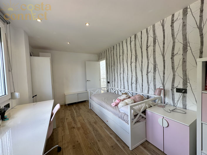 Image No.40-4 Bed Villa for sale