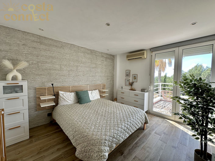 Image No.42-4 Bed Villa for sale