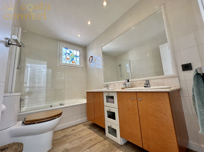 Image No.49-4 Bed Villa for sale